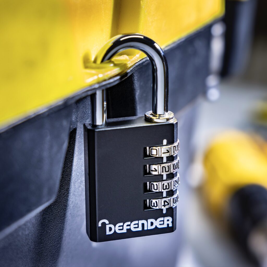 Squire Defender 40mm Diecast Combination Padlock in Black