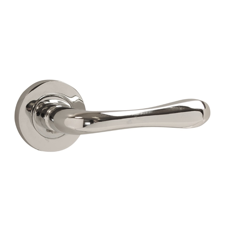 Leandro Lever on Rose Chrome